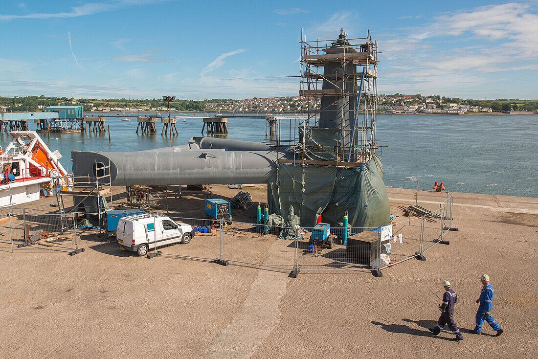 Construction of a tidal energy device