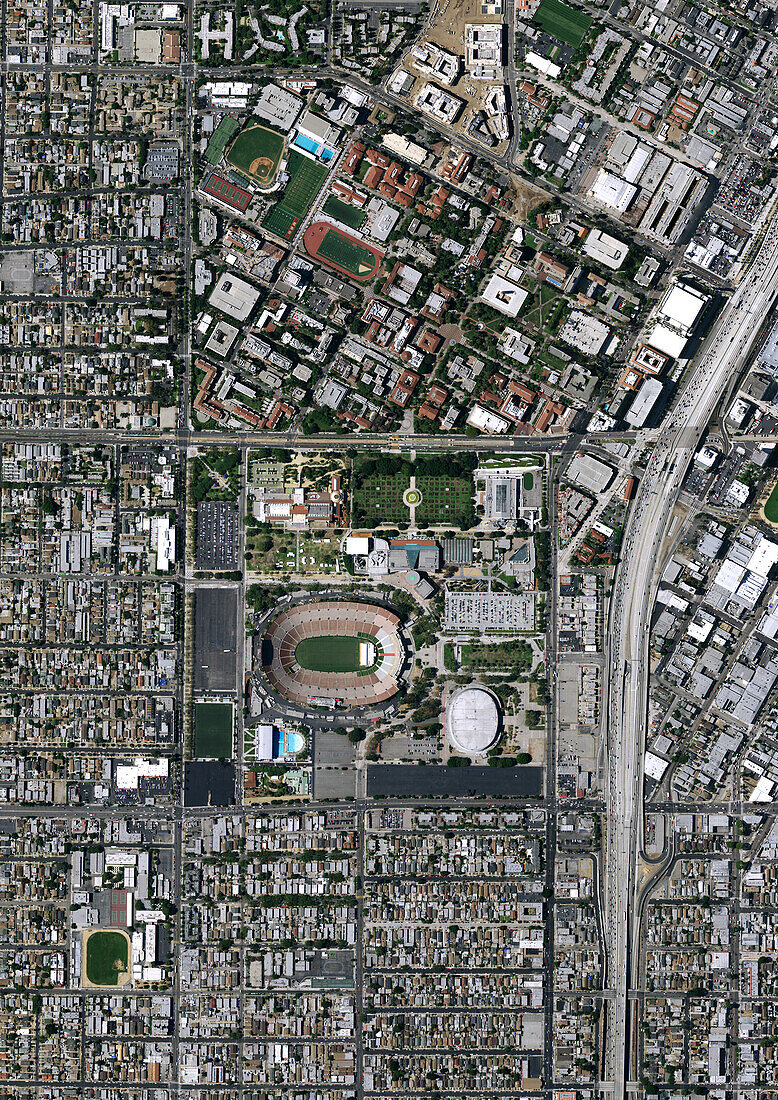 Los Angeles Memorial Coliseum, USA, satellite image