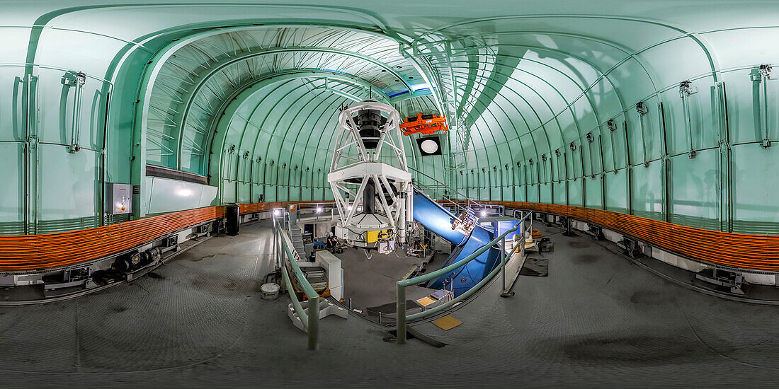 Inside the SMARTS 1.5m telescope dome