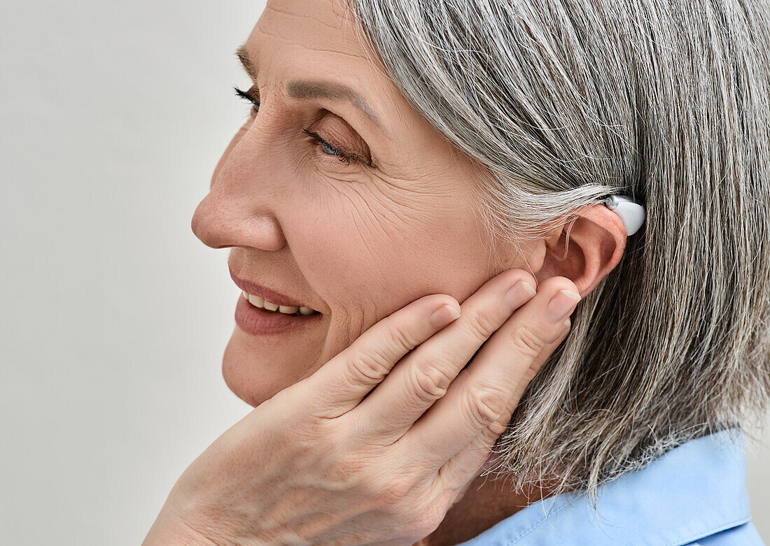 Hearing aid use