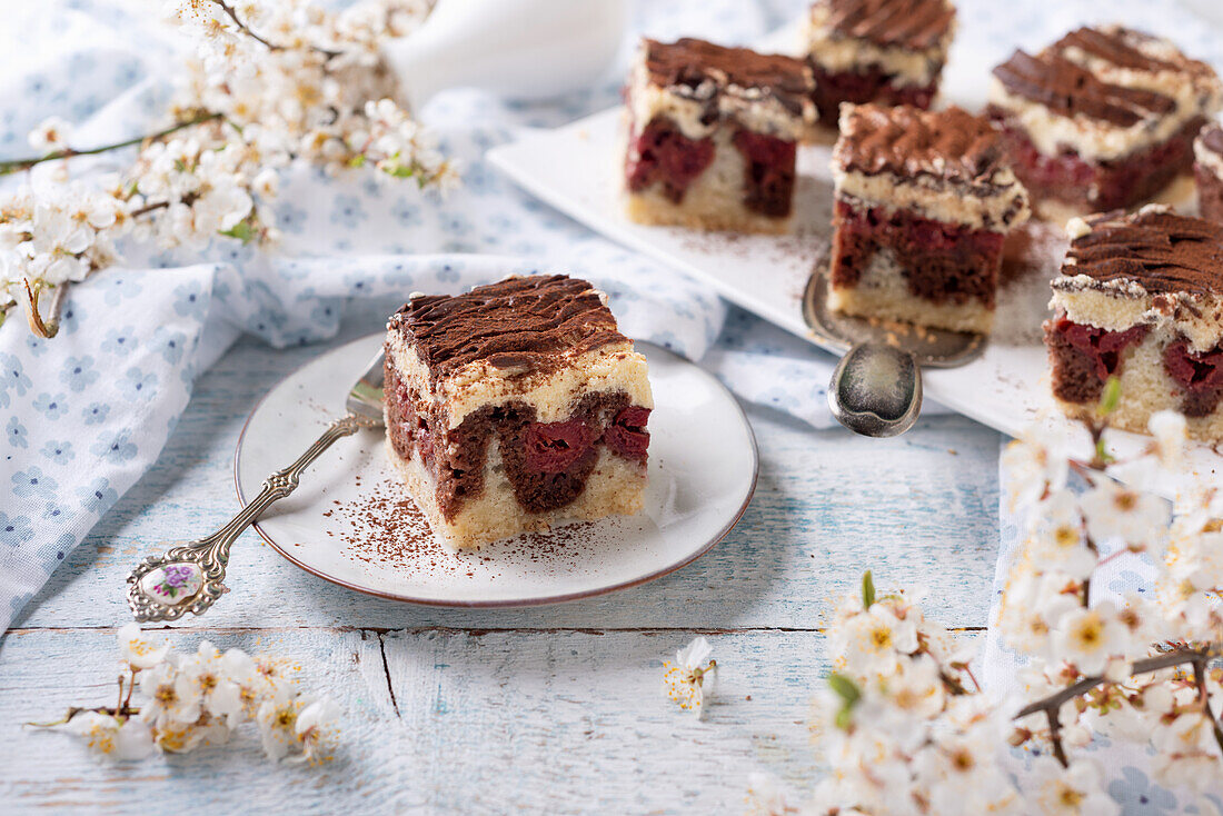 Vegan Donauwelle (German marble cake)