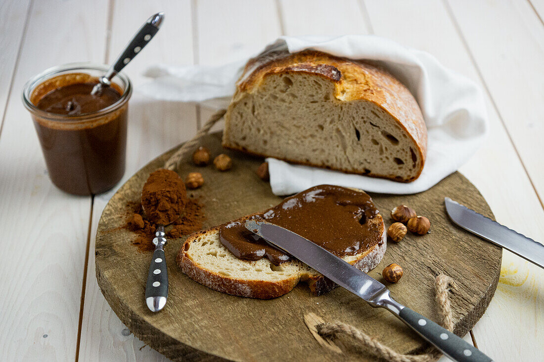 Low carb hazelnut cocoa spread