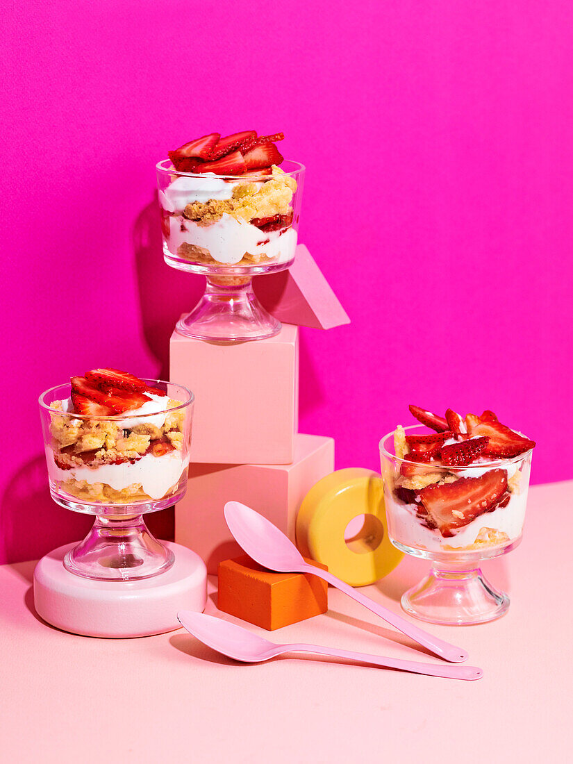 Erdbeer-Shortcake-Trifle