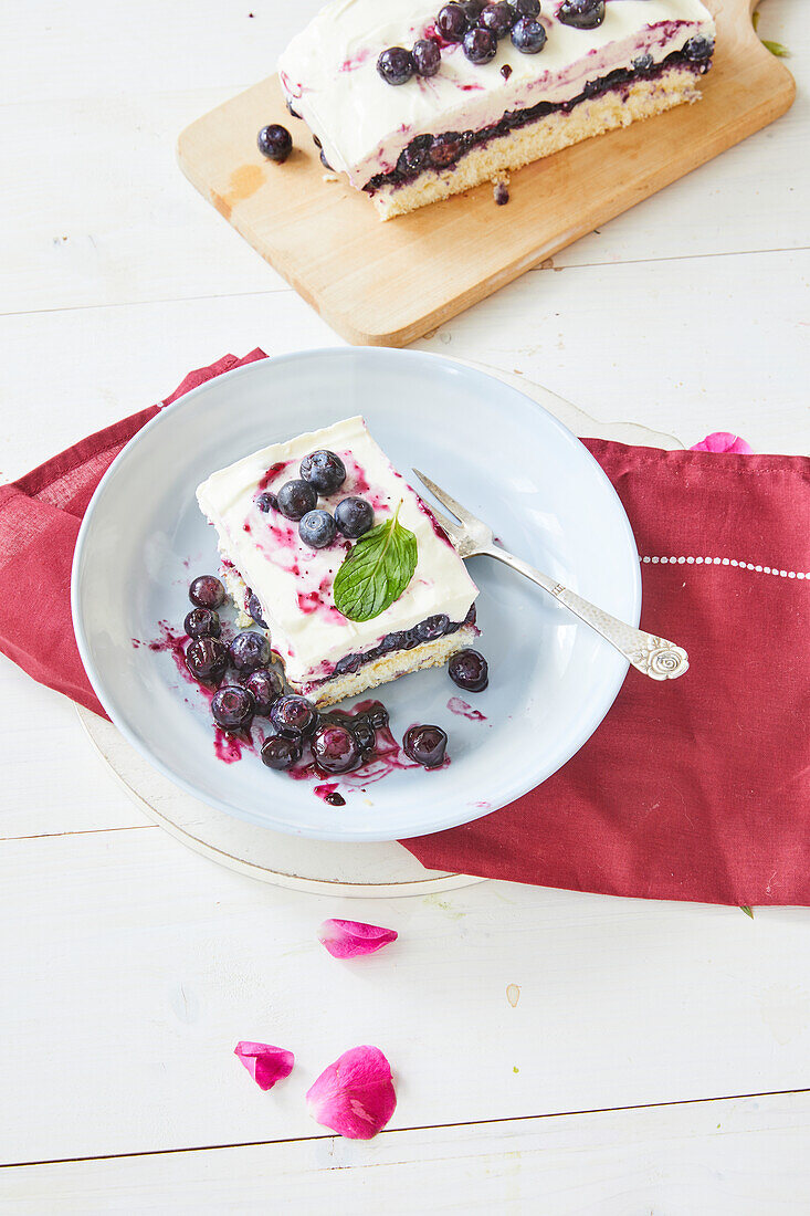 Blueberry pie with cream cheese