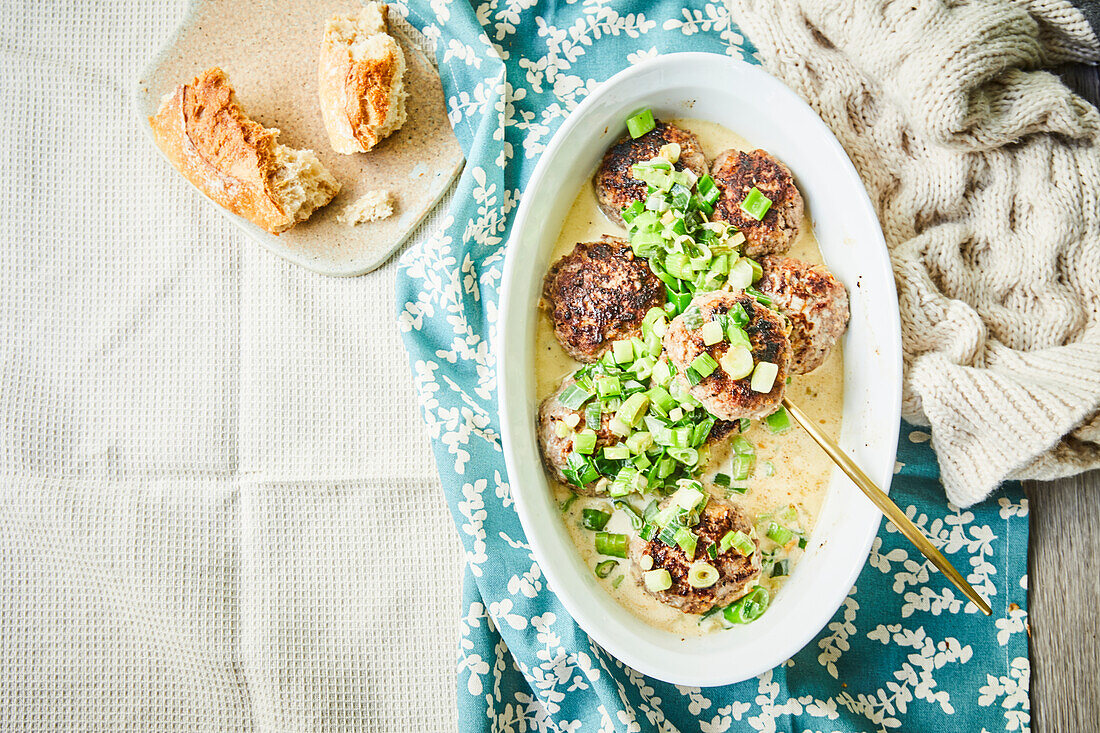 Meatballs with spring onions