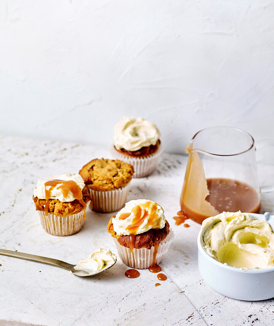 Sticky Miso-Apfel-Cupcakes