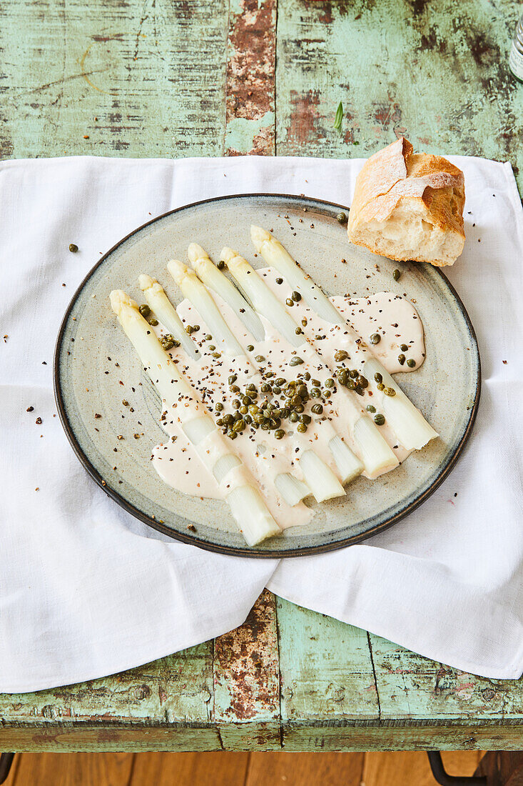 Weißer Spargel alla Tonato