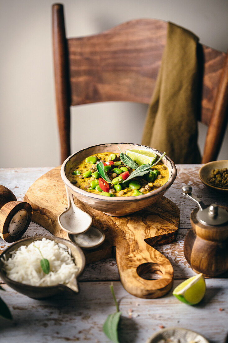 Vegetarian curry with rice