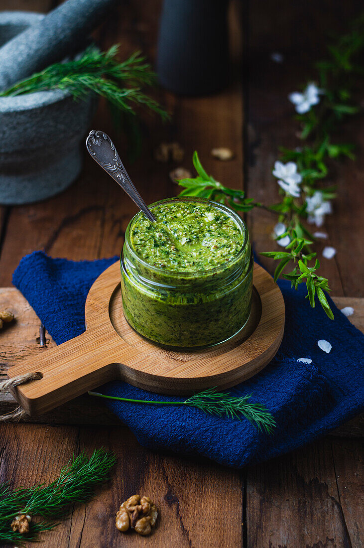 Wild garlic and walnut pesto