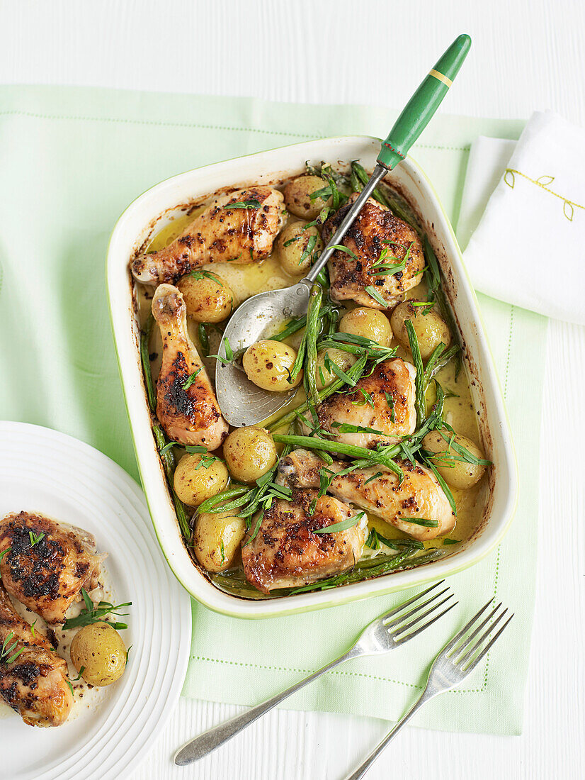 Gebackenes Hähnchen mit Bohnen, Honigsenf und Crème fraîche