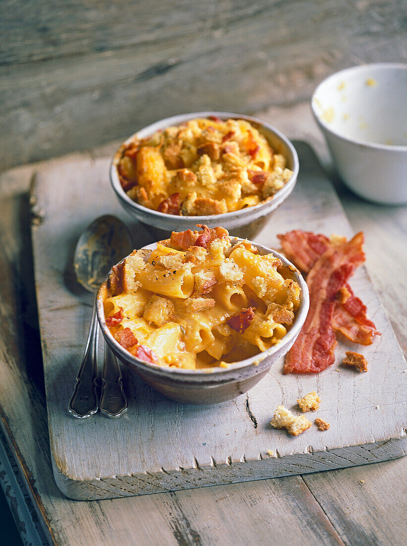 Mac and cheese with bacon