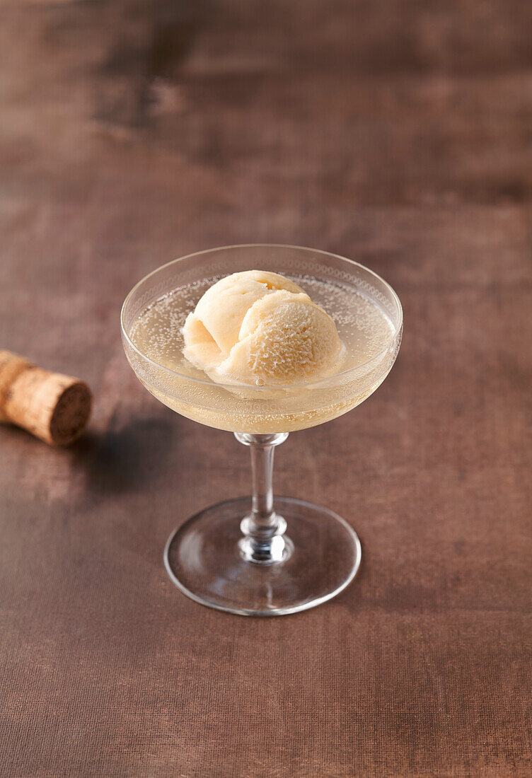 Quince sorbet with prosecco