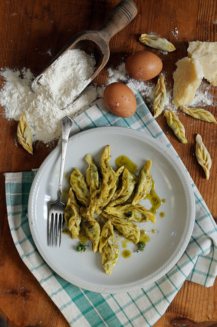 Culurgiones mit Kartoffel-Käse-Füllung (Sardinien, Italien)