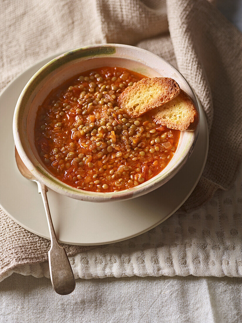 Linsensuppe aus Valnerina (Italien)