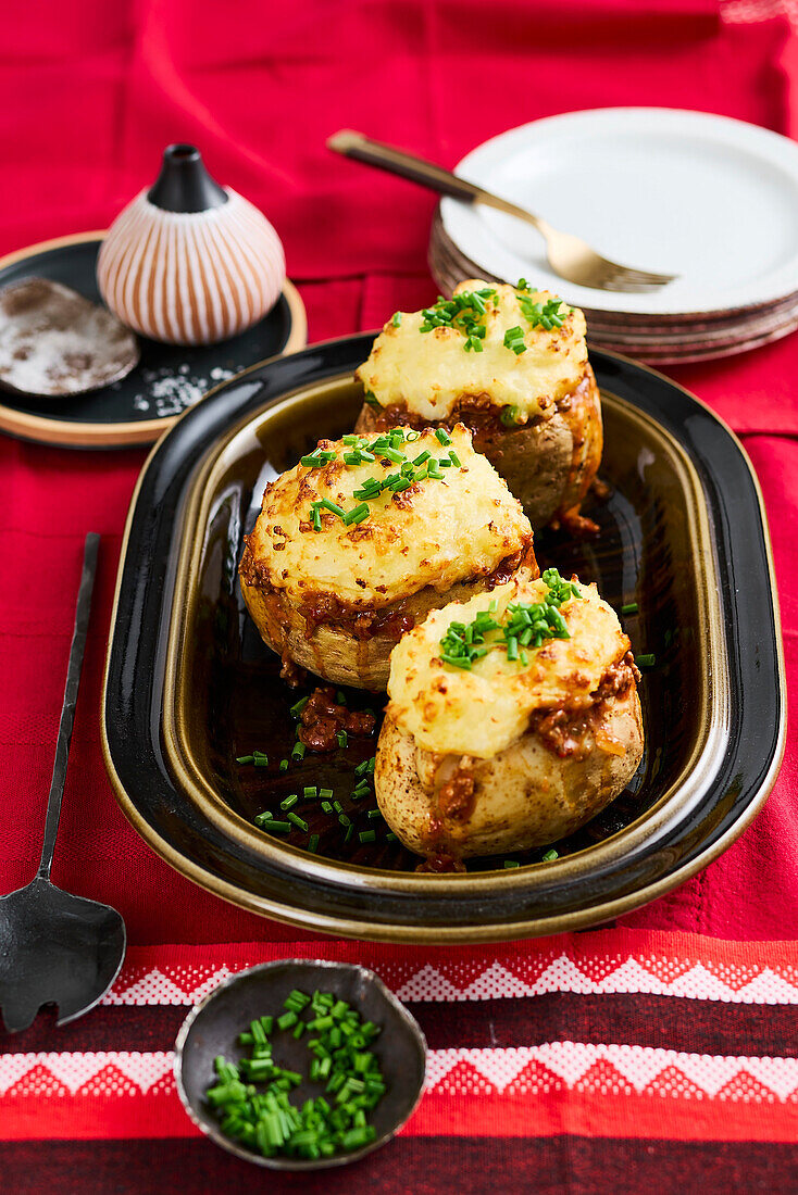 Cottage pie jacket potatoes