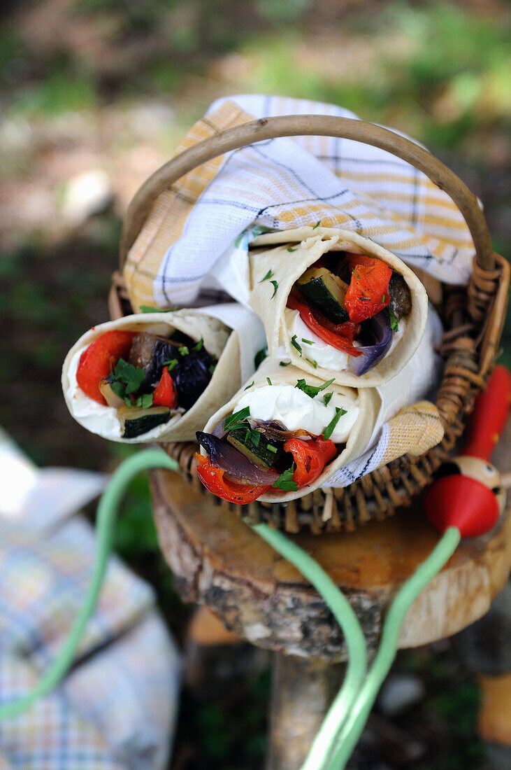 Vegetable wraps with yogurt dressing