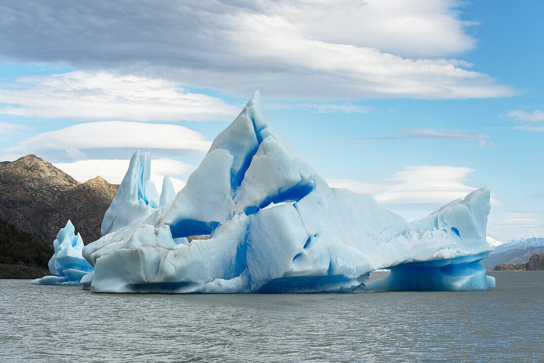 Grauer Gletscher und Grauer See, Torres Del Paine Nationalpark; Torres Del Paine, Magallanes und Antartica Chilena Region, Chile