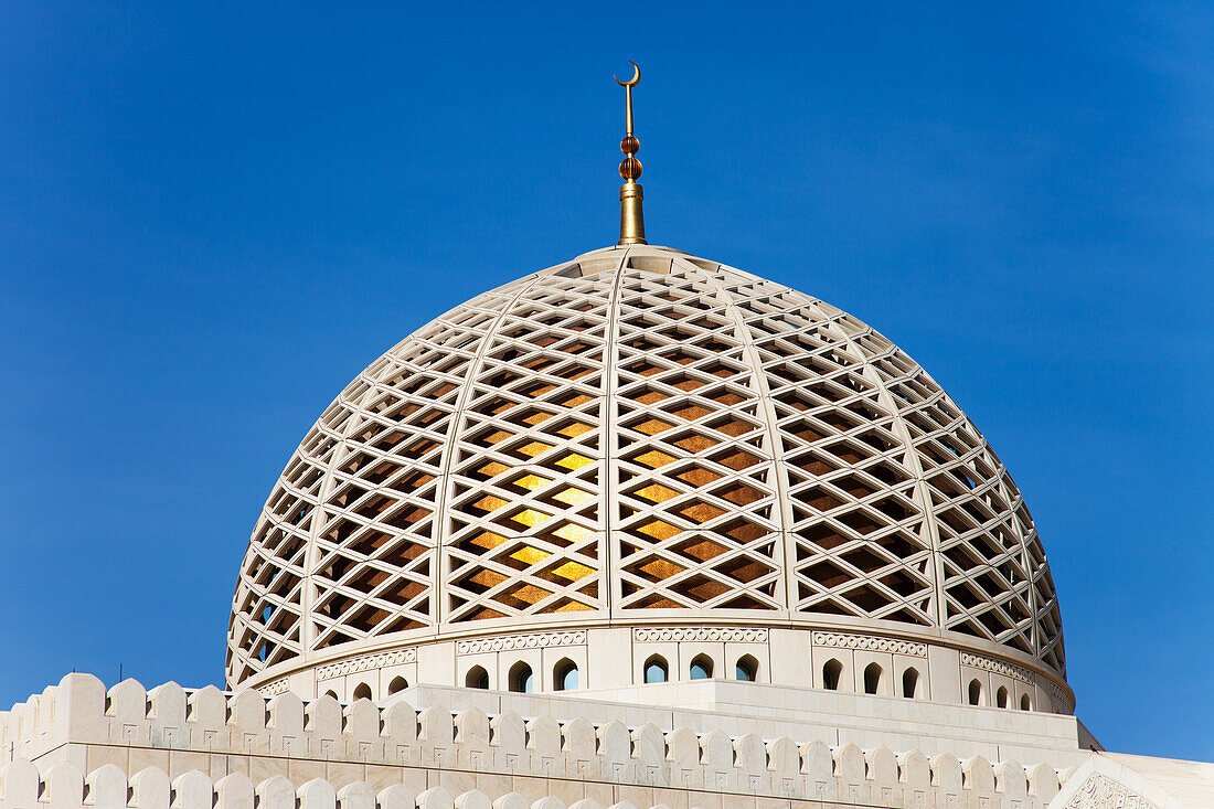 Zentrale Kuppel, Große Sultan-Qaboos-Moschee; Muscat, Oman