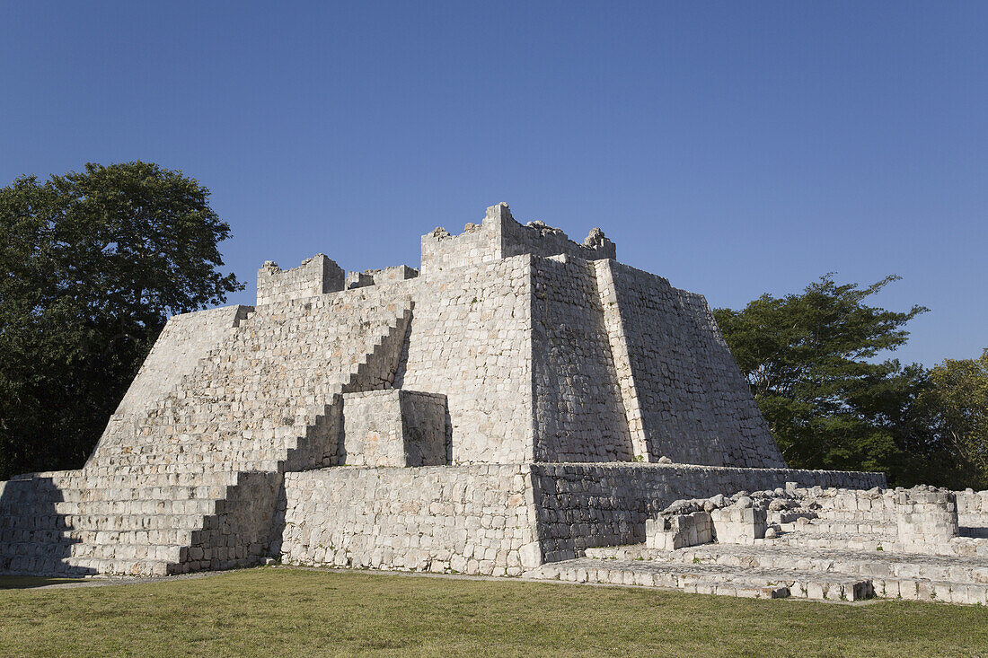 Nordöstlicher Tempel, archäologische Maya-Stätte Edzna; Campeche, Mexiko