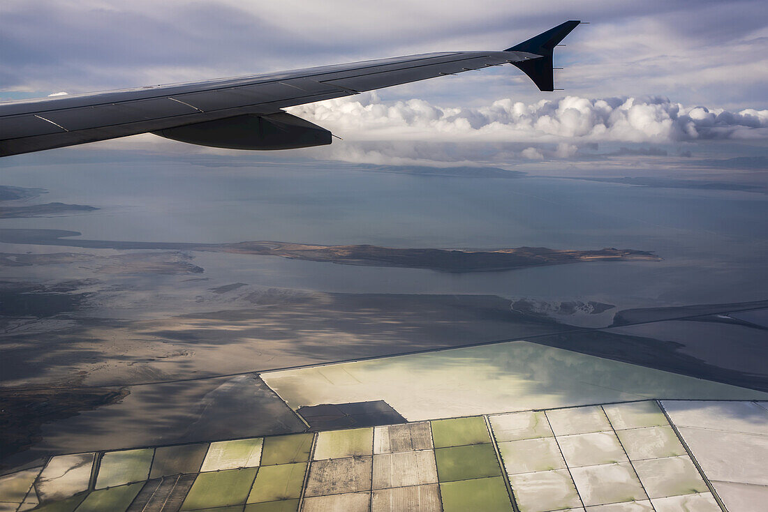 Great Salt Lake Viewed From A Commercial Flight; Salt Lake City, Utah, Vereinigte Staaten Von Amerika