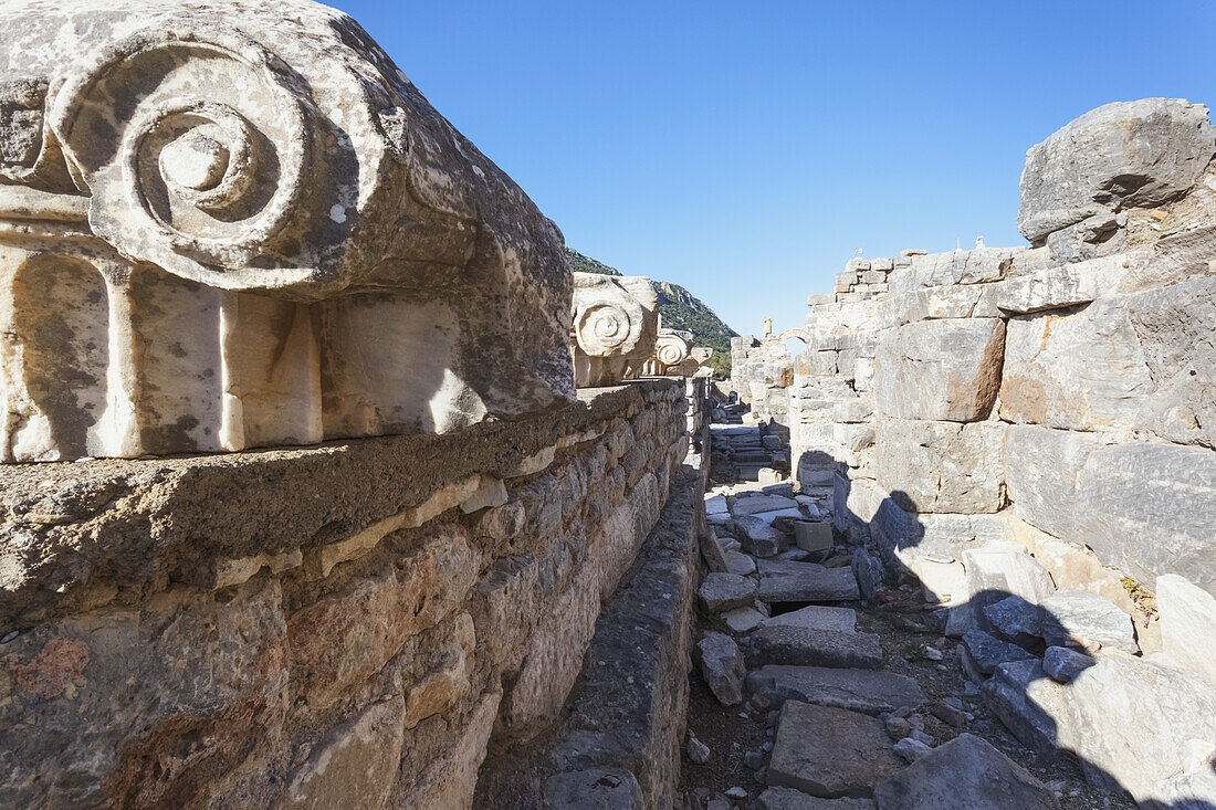 Ruinen im antiken Ephesus; Ephesus, Türkei