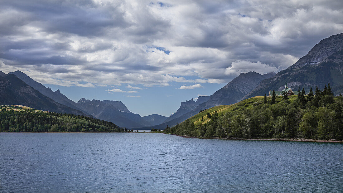 Waterton Lake, Waterton Lakes National Park; Alberta, Kanada