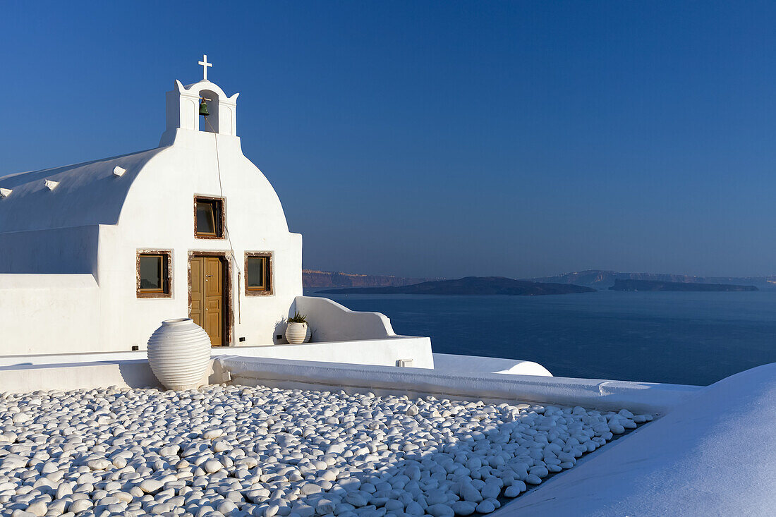 Kirche; Fira, Santorin, Griechenland