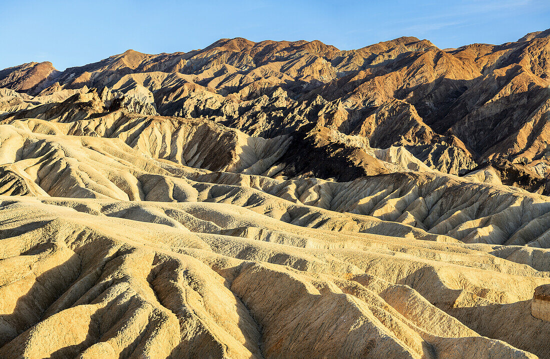 Blick vom Zabriski Point bei Sonnenuntergang, Death Valley National Park; Kalifornien, Vereinigte Staaten Von Amerika