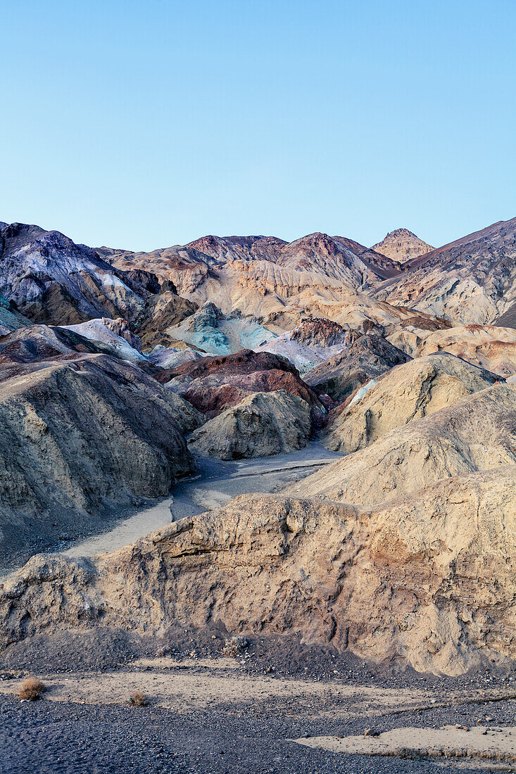 Artist's Palette in der Abenddämmerung, Death Valley National Park; Kalifornien, Vereinigte Staaten Von Amerika