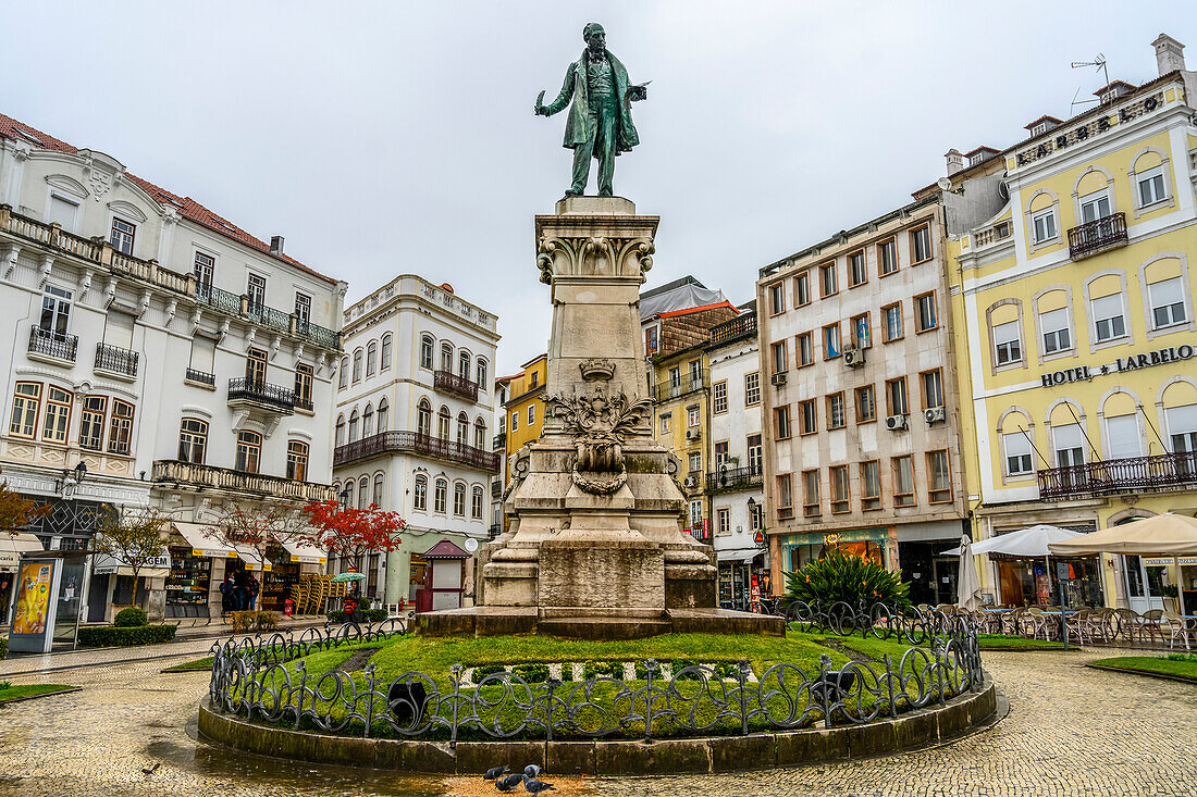 Statue von Joaquim Antonio de Aguiar; Coimbra, Portugal