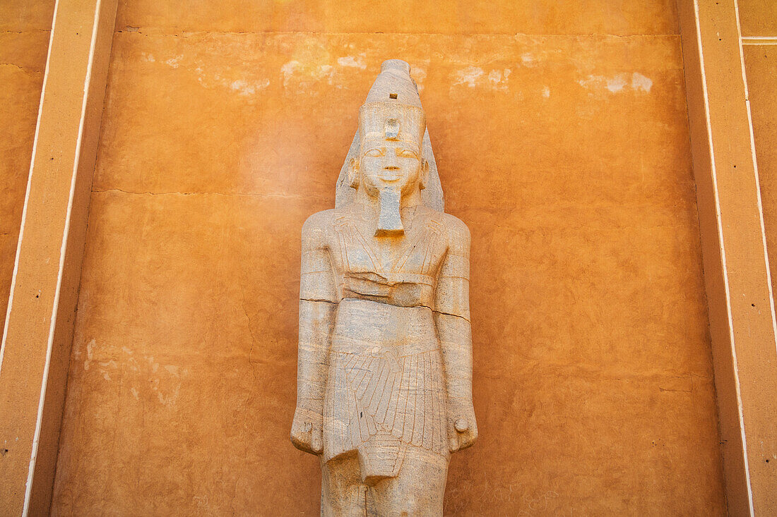 Koloss von Tabo, Nubien, vor dem Nationalmuseum des Sudan; Khartum, Khartum, Sudan