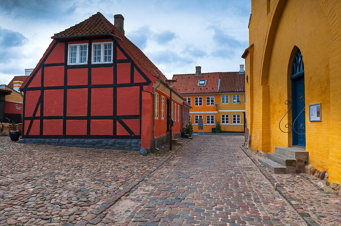 Gebäude und Kopfsteinpflasterstraßen, Faaborg, Insel Fünen, Dänemark