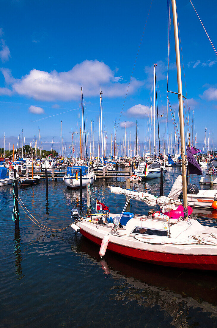 Boote im Hafen, Aeroskobing, Insel Aero, Halbinsel Jütland, Region Syddanmark, Dänemark, Europa