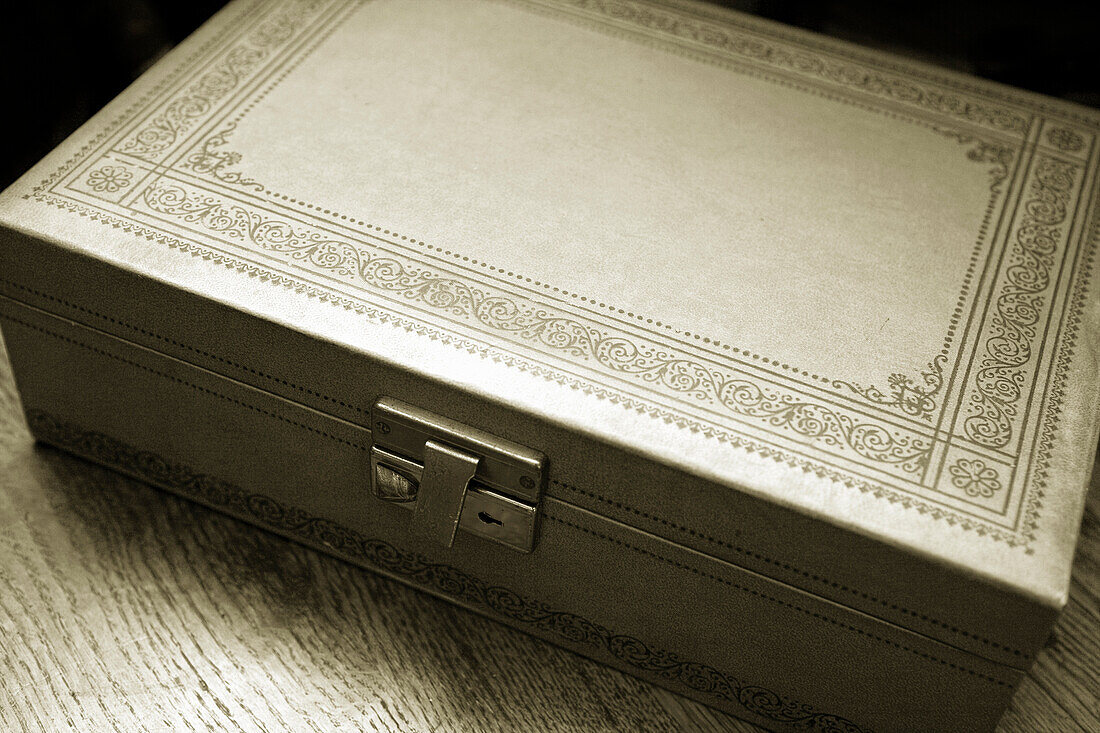 Antike Schachtel