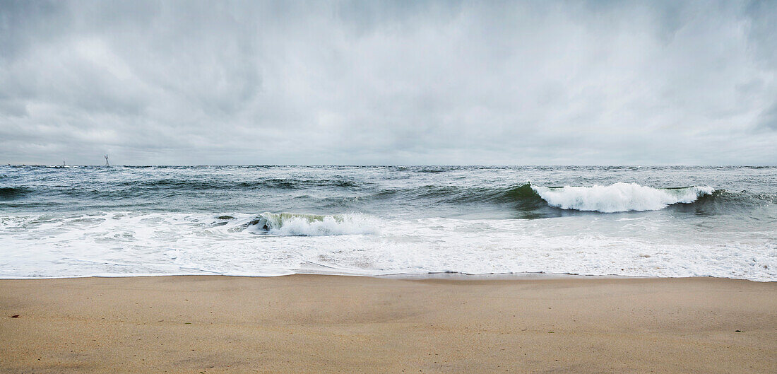 Strand und Annäherung an Hurrikan Sandy, Point Pleasant, New Jersey, USA