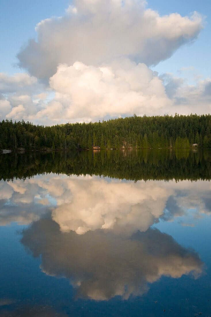Gunflint Lake, Cortes Island, Britisch-Kolumbien, Kanada