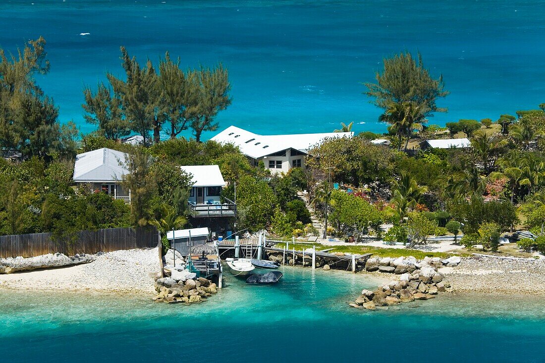 Haus auf der Paradiesinsel, Blick aus hohem Winkel; Nassau, New Providence Island, Bahamas