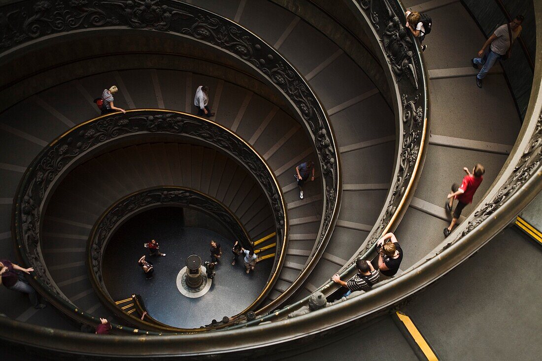 Gewundene Treppe im Vatikanischen Museum; Rom, Italien