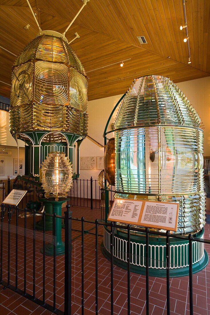 Linsenanzeige im Ponce Inlet Lighthouse Museum; Daytona Beach, Florida, USA