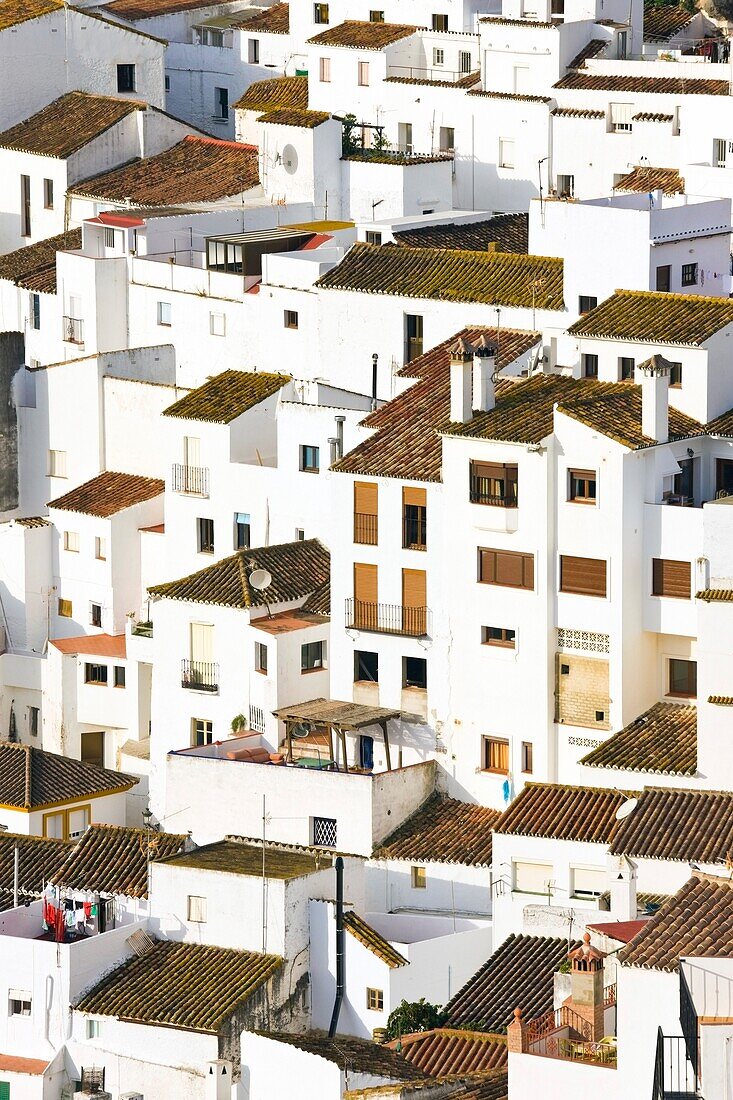 Erhöhte Ansicht von maurischen Häusern; Casares, Provinz Malaga, Spanien