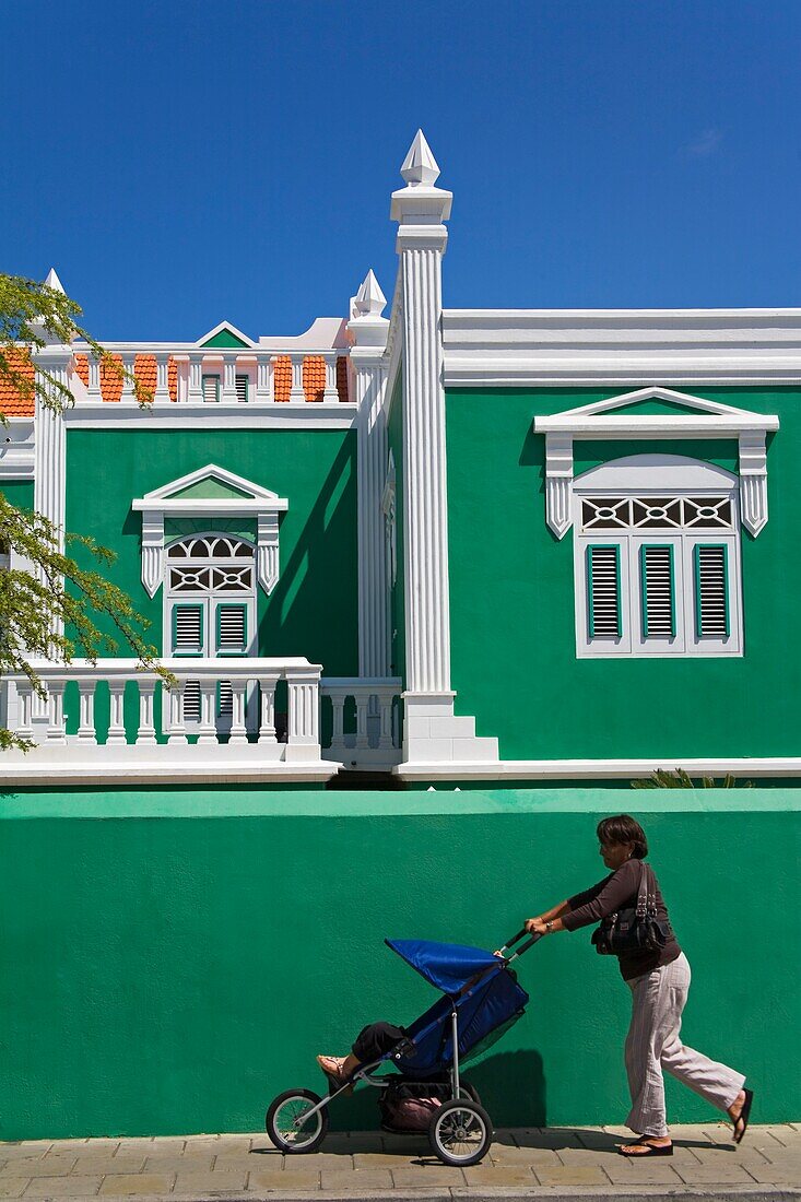 Local Architecture; Registro Civily Censo Building, Oranjestad, Island Of Aruba, Aruba, Kingdom Of The Netherlands
