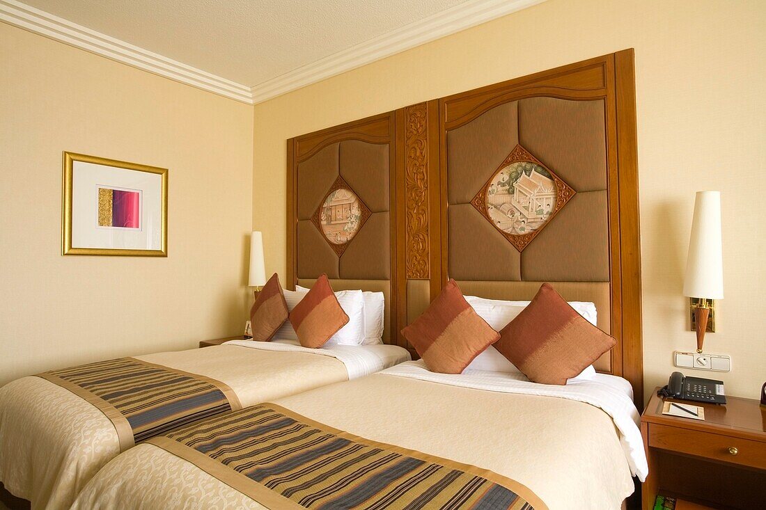 Bedroom In Shangri-La Hotel; Bangkok, Thailand