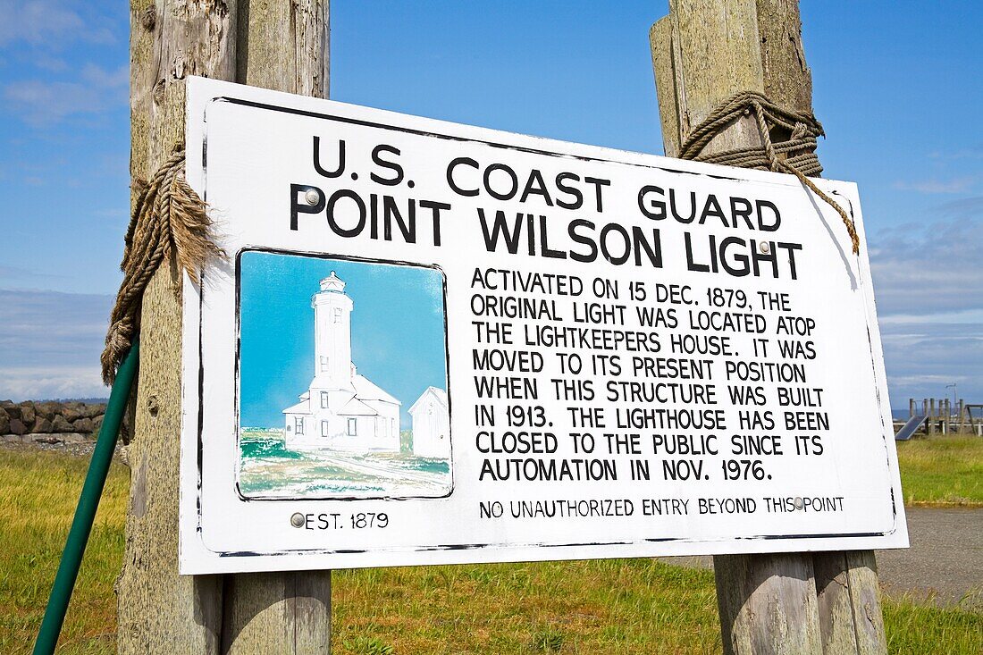 Point Wilson Leuchtturm Informationsschild; Fort Worden State Park, Port Townsend, Washington State, USA