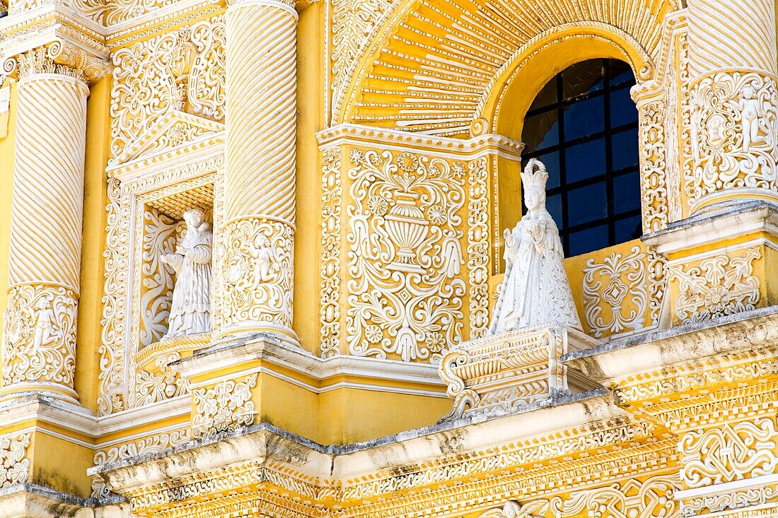 Nuestra Senora De Las Mercedes, Antigua, Guatemala, Central America; Statue On Church Ledge