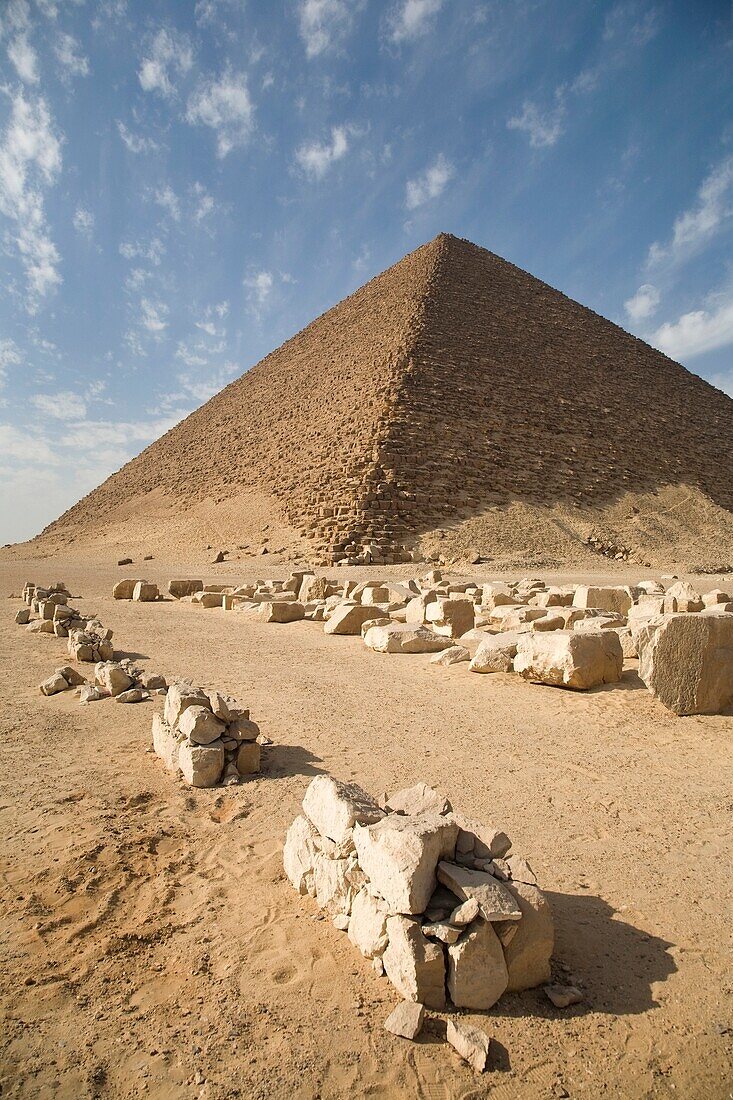 Pyramide in der Wüste
