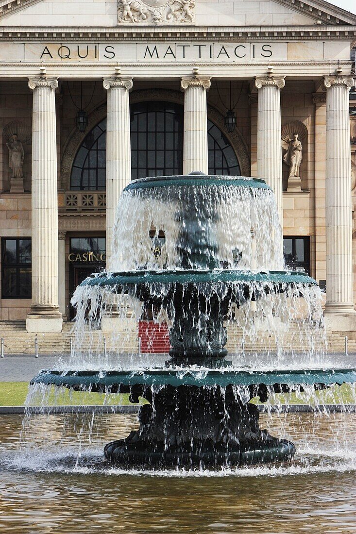 Springbrunnen, Wiesbaden, Hessen, Deutschland