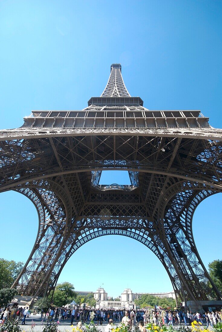 Sockel des Eiffelturms, Paris, Frankreich