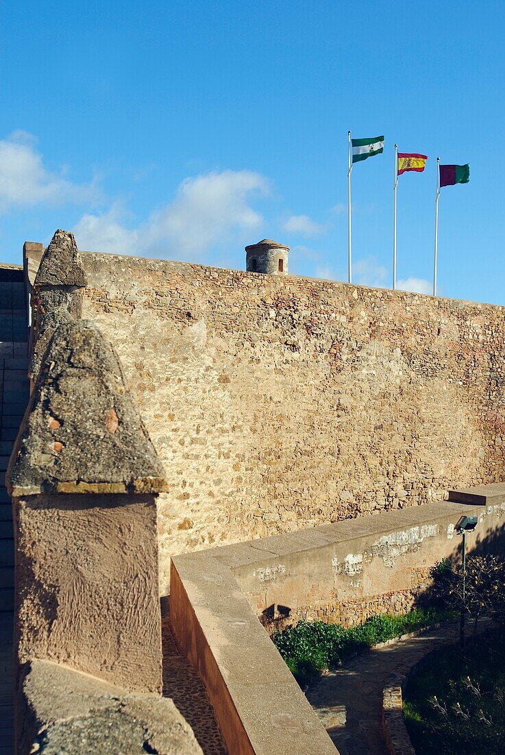Spanische Flaggen von Malaga, Spanien und Andalusien