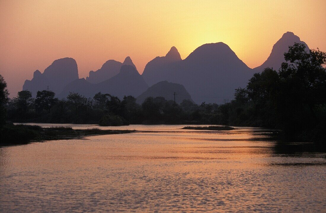 Kalksteinspitzen um Guilin