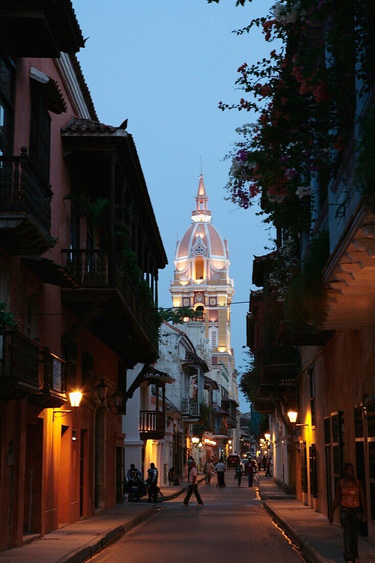Altstadt von Cartagena mit Kathedrale im Hintergrund